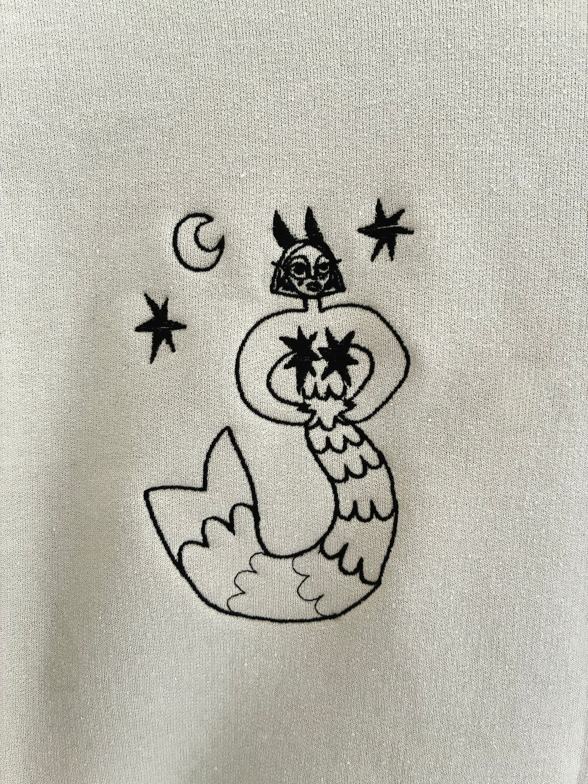 Embroidered *Mermaid & vase* sweatshirt