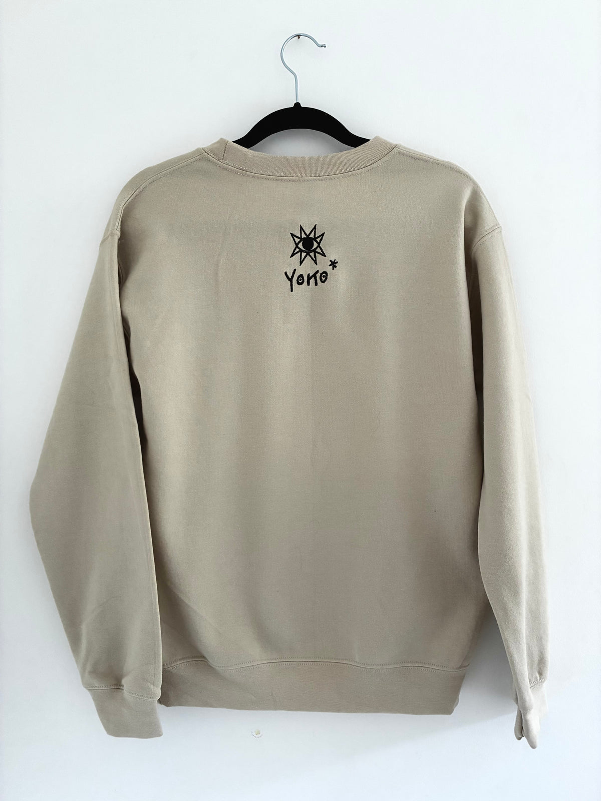 Embroidered *Mermaid & vase* sweatshirt