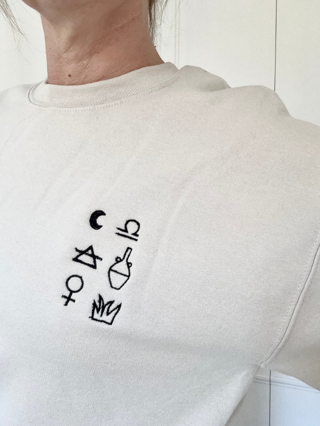 Libra Embroidered Sweatshirt